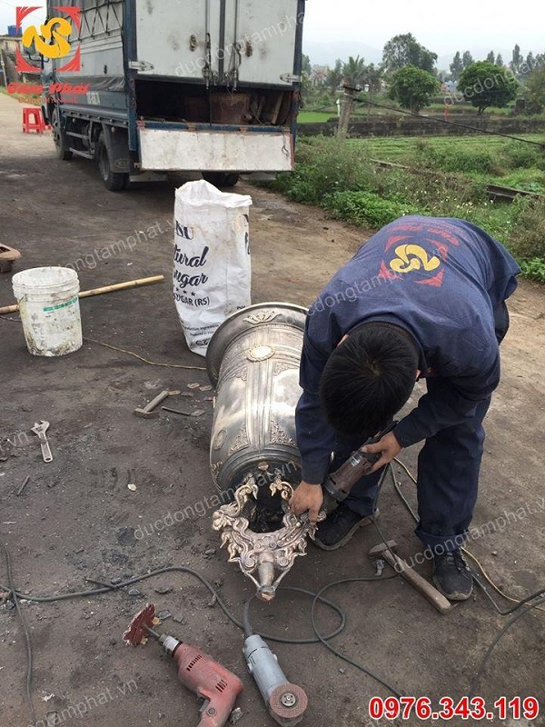 Đúc chuông đồng tại chùa giá xưởng