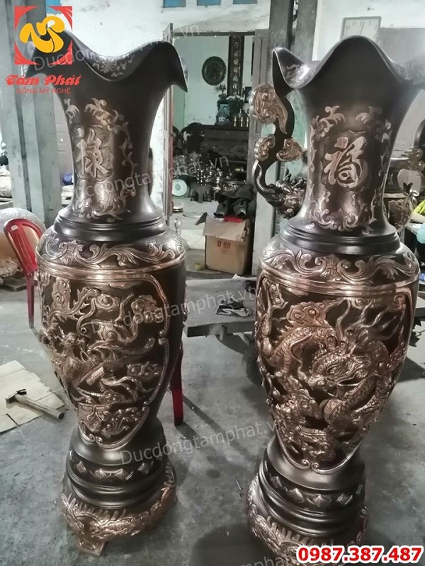 Đúc đôi lọ Lộc Bình cao 1m35 chạm rồng phượng tuyệt đẹp.!