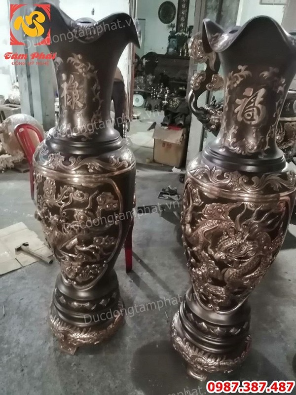 Đúc đôi lọ Lộc Bình cao 1m35 chạm rồng phượng tuyệt đẹp.!