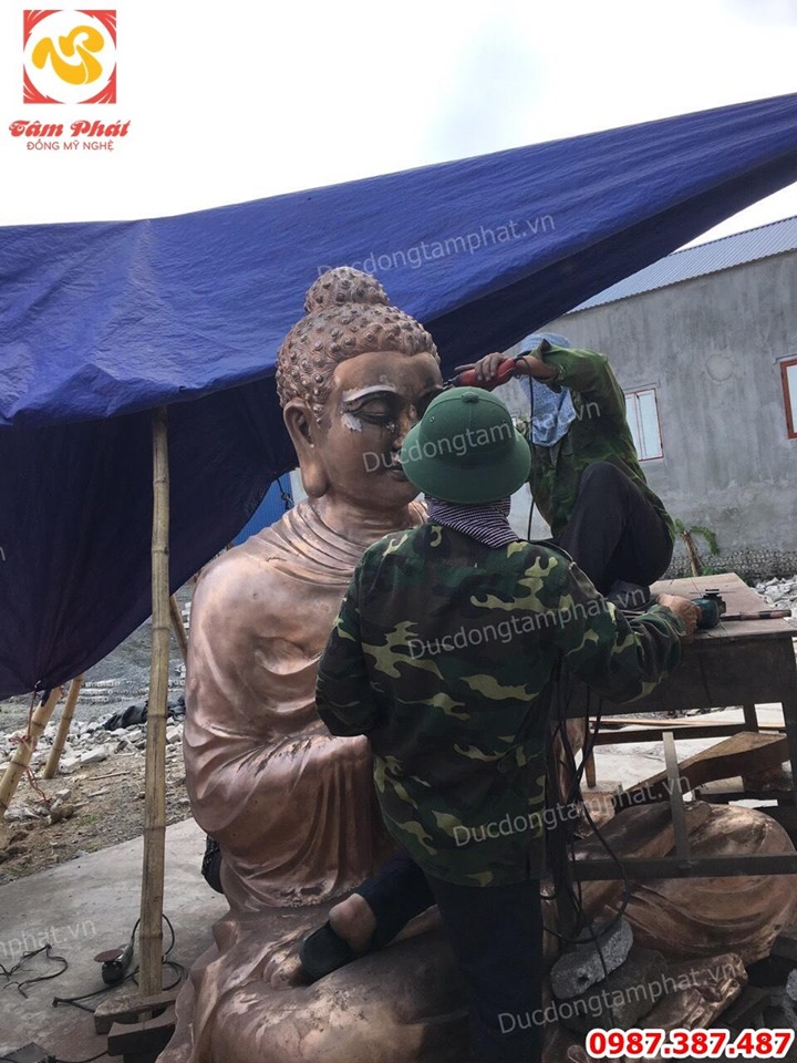 Đúc tượng Phật Thích Ca bằng đồng cao 3m6 tuyệt đẹp..! 