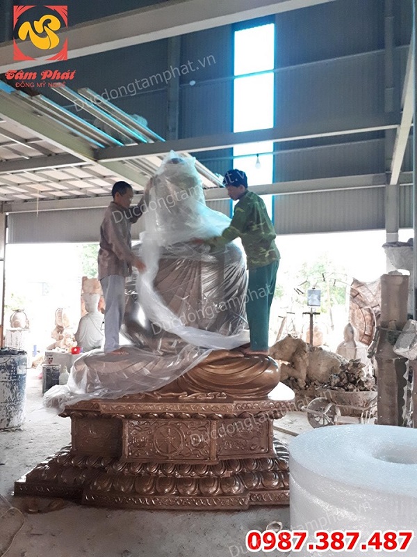 Đúc tượng Phật Thích Ca cao 3m nặng 5 tấn bằng đồng đẹp nhất hiện nay 