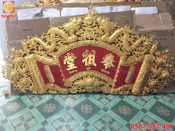 Hoành phi bằng đồng mạ vàng, đại tự Phụng Tổ Đường