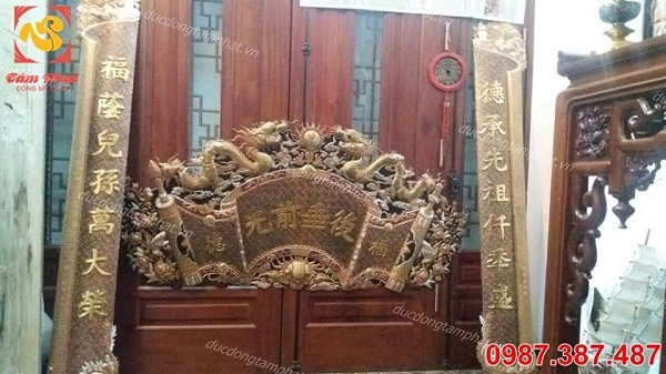 Hoành phi câu đối bằng đồng, màu sắc cổ điển và ấn tượng