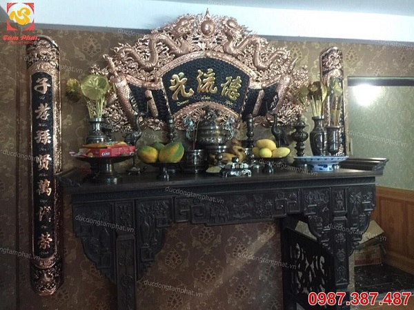 Hoành phi câu đối giá rẻ, đúc thủ công từ đồng nguyên tấm
