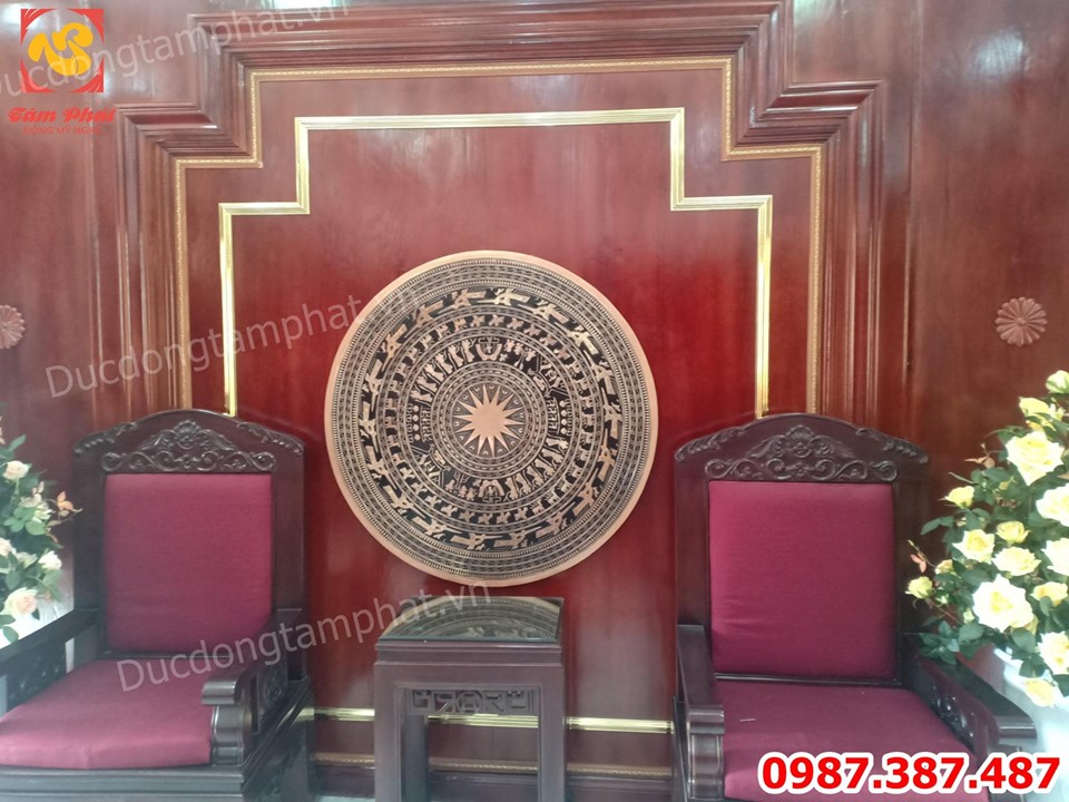 Lắp đặt mặt trống đồng đường kính 1m2 cho lữ đoàn pháo binh 45