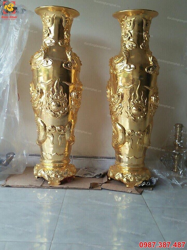 Lọ lộc bình phong thủy với họa tiết chọn lọc, dồi dào vượng khí