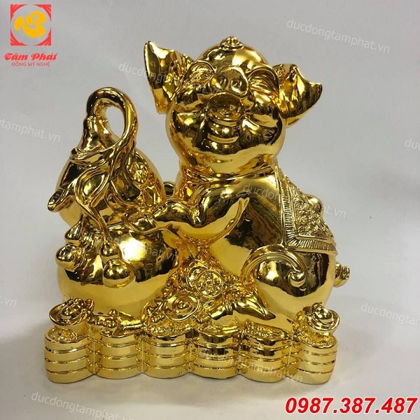 Lợn vàng phong thủy và bảo vật cát tường
