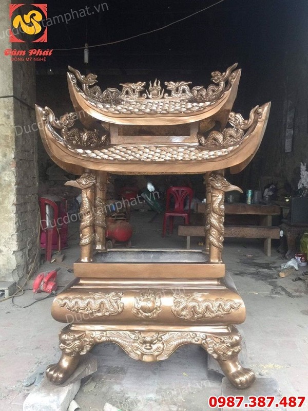 Lư hương lầu hoá sớ bằng đồng đỏ cao 1m27 chuyển điện Thuận Thiên - Thạch Thất - Hà Nội