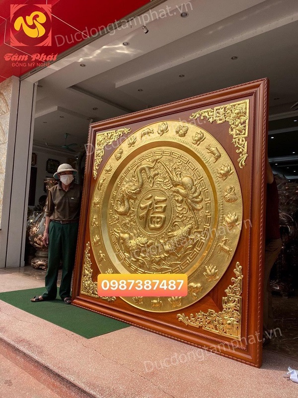 Mâm đồng 12 con giáp đường kính 1m8 khung gỗ gụ 2m5 dát vàng 9999