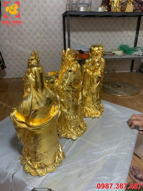 Nghệ thuật bài trí tượng đồng Tam đa cao 40cm, 60cm mạ vàng thu hút vận may