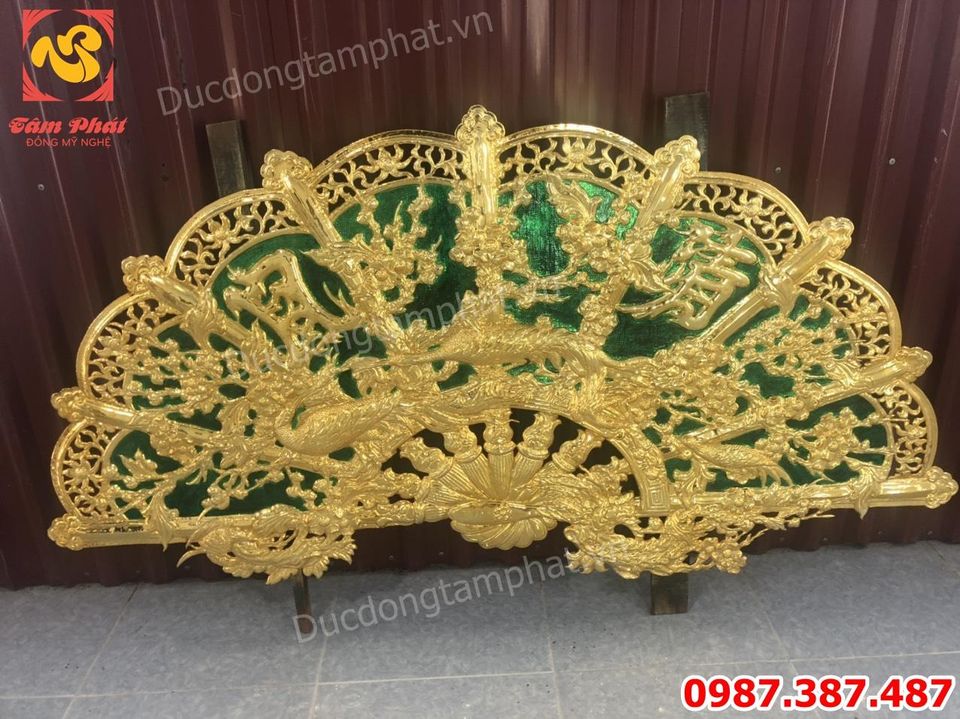 Quạt Mai Điểu và Tùng Hạc Mạ vàng - Ý nghĩa của sự Thịnh Vượng và Trường Thọ Bằng đồng mạ vàng 24k
