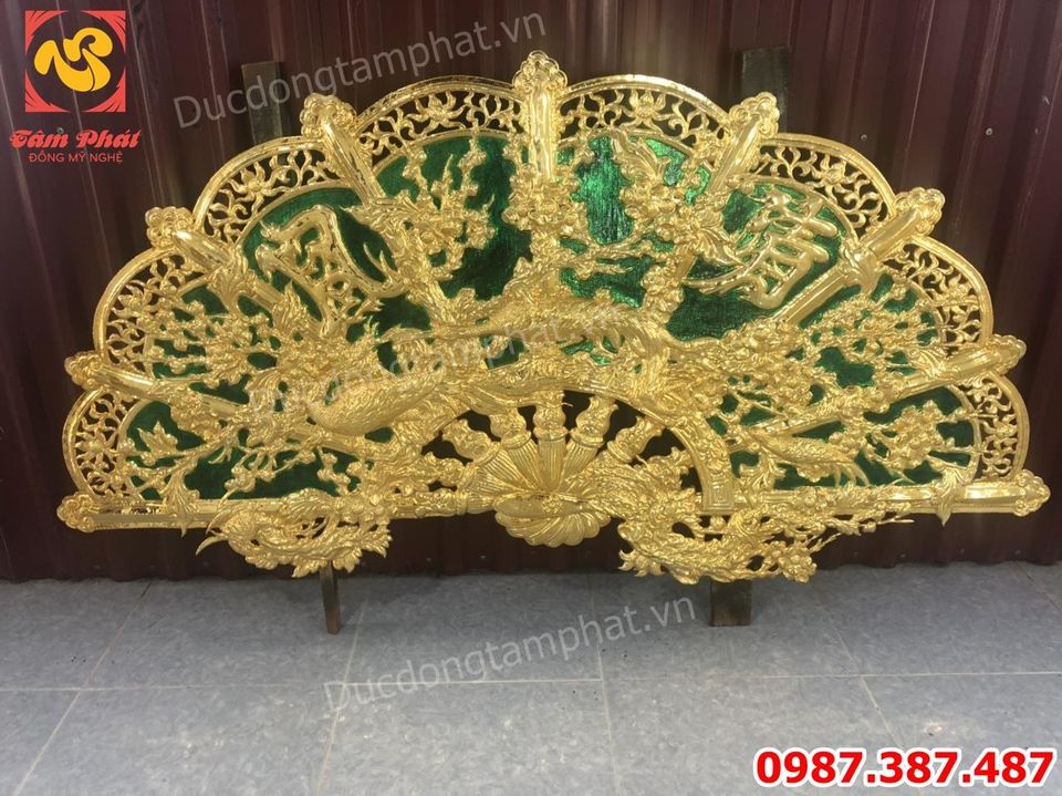 Quạt Mai Điểu và Tùng Hạc Mạ vàng - Ý nghĩa của sự Thịnh Vượng và Trường Thọ Bằng đồng mạ vàng 24k