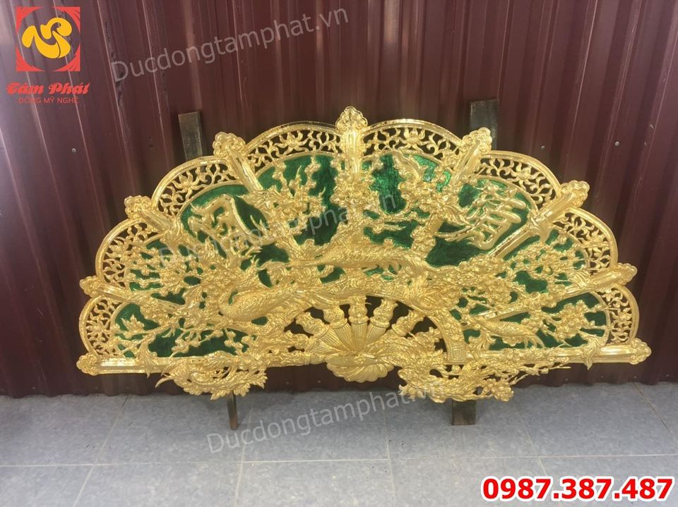Quạt Mai Điểu và Tùng Hạc Mạ vàng - Ý nghĩa của sự Thịnh Vượng và Trường Thọ Bằng đồng mạ vàng 24k