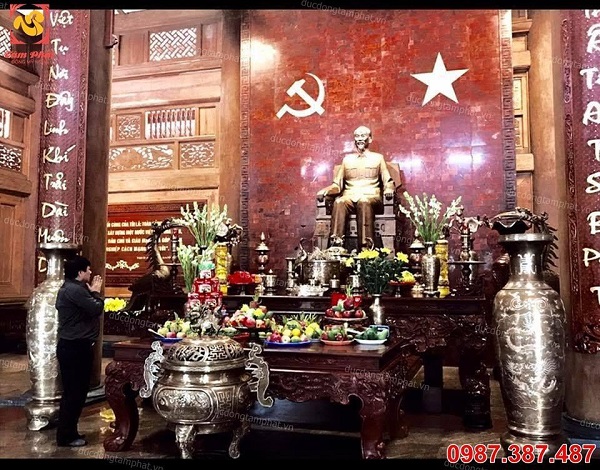 Cơ sở sản xuất Lọ Lộc Bình tinh xảo, ý nghĩa mang đậm giá trị phong thủy
