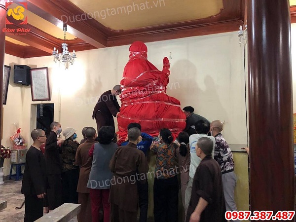 Thi công lắp đặt tượng Phật Adida cao 2m cho chùa thành công viên mãn.!