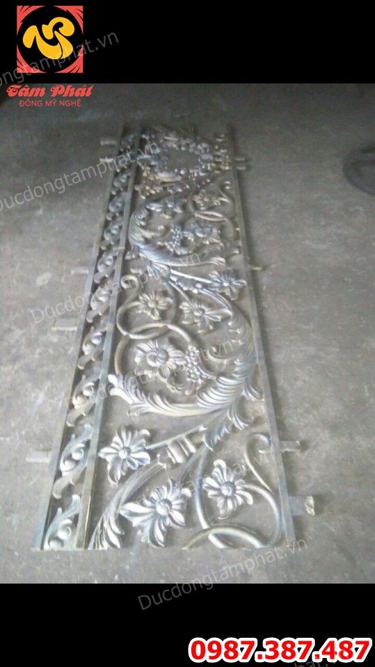 Thi công, thiết kế cổng và lan can bằng đồng cho biệt thự tuyệt đẹp..!