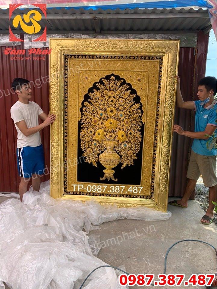 Trang trí tranh đồng thếp vàng 9999 cho nền vải lụa đá quý...!