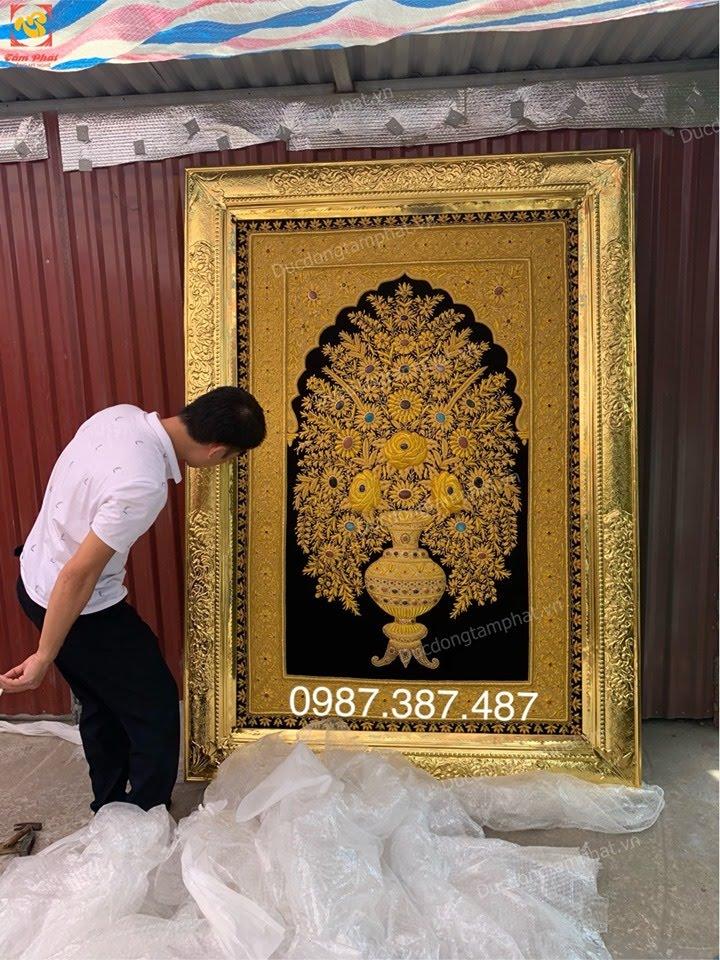 Trang trí tranh đồng thếp vàng 9999 cho nền vải lụa đá quý...!