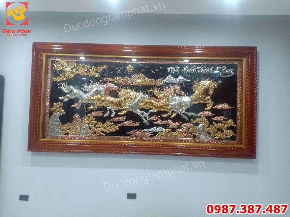 Tranh Bát Mã Truy Phong mạ vàng, mạ bạc - kích thước 2m95 x 1m45 lắp cho khách hàng
