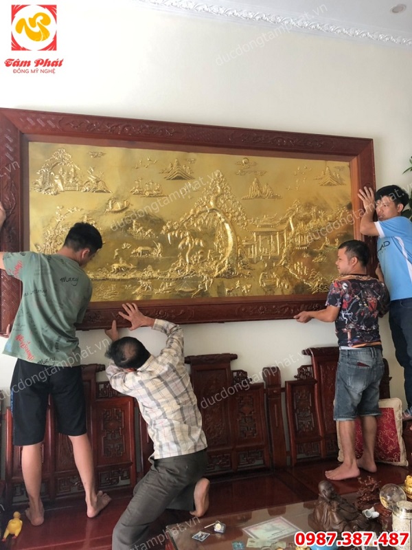 Tranh đồng Vinh Quy Bái Tổ kích thước 2m8 mạ vàng 24k khung gỗ gụ tuyệt đẹp