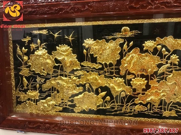 tranh-hoa-sen-ma-vang-24k-2