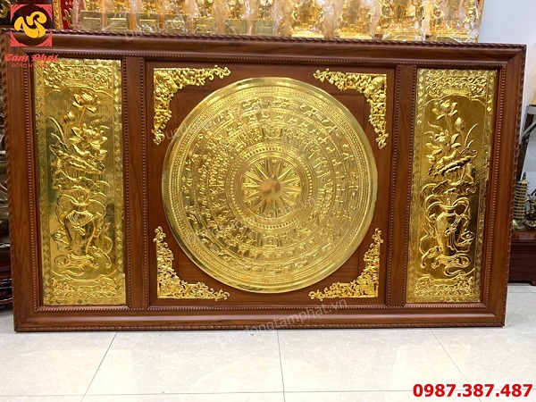 Tranh mặt trống đồng 2m3 mạ vàng 24k khung gỗ đã hoàn thiện và lắp đặt cho khách..!
