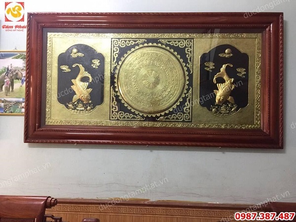 Tranh mặt trống đồng kết hợp Lý Ngư Vọng Nguyệt thếp vàng 9999