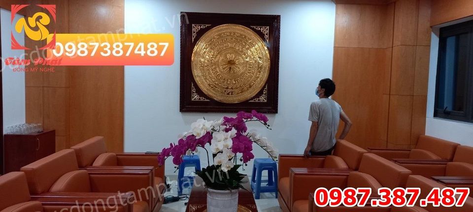 Tranh mặt trống dường kính 1m2 mạ vàng lắp đặt cho văn phòng tại Hà Nội.! 