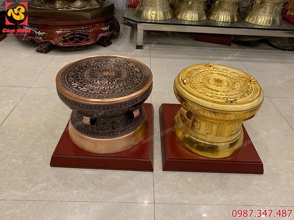 Trống đồng mạ vàng và trống đồng đỏ giá rẻ đường kính 30cm bàn giao cho khách..!