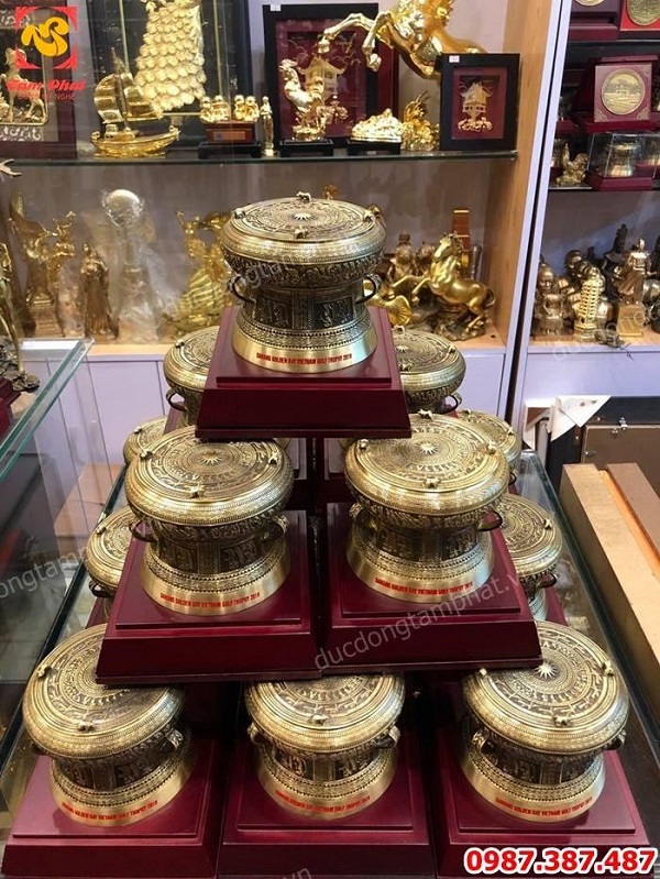 Trống đồng quà tặng đủ kích thước cho đối tác
