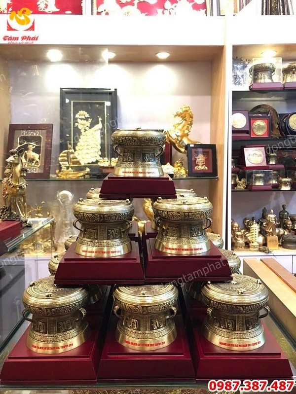 Trống đồng quà tặng đủ kích thước cho đối tác