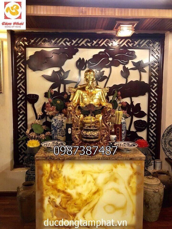 tuong-bac-ho-ngoi-doc-bao-cao-42cm-ma-vang-tinh-khiet-1