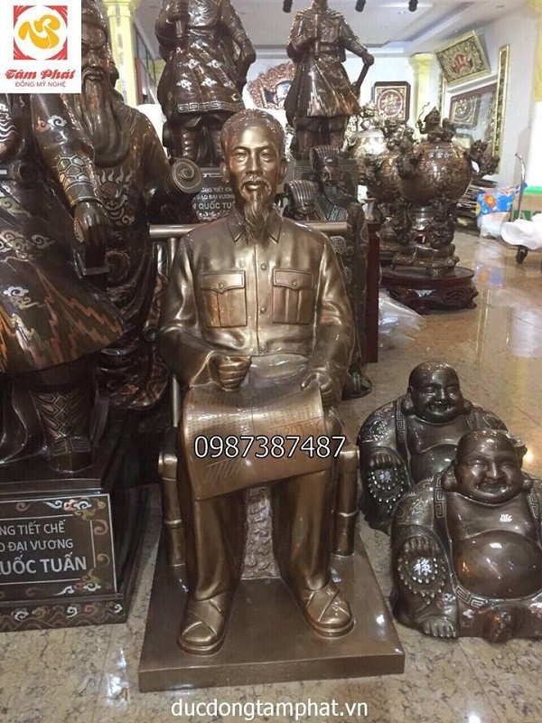 tuong-bac-ho-ngoi-doc-bao-mang-y-nghia-nhu-the-nao-2