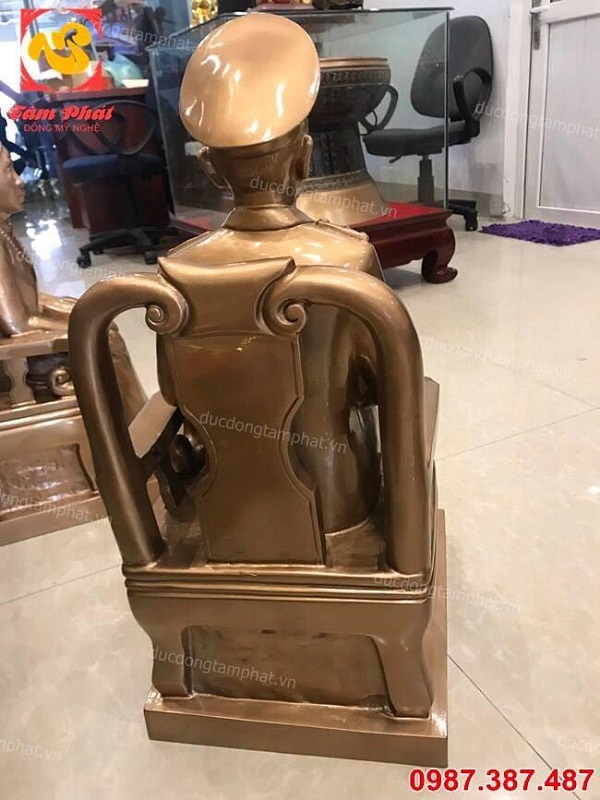 Tượng chân dung ông, bà đồng đỏ nguyên chất cao 60cm giao Tiền Hải - Thái Bình