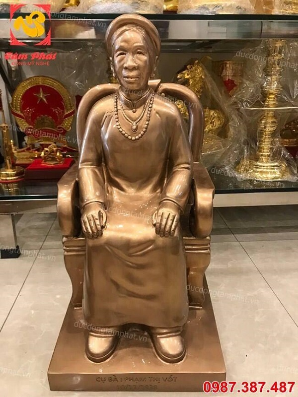 Tượng chân dung ông, bà - tượng truyền thần cao 60cm giao Tiền Hải - Thái Bình