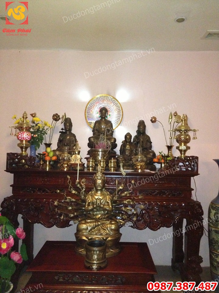 Tượng Chuẩn Đề cao 81cm bằng đồng và mạ vàng 24k bàn giao và lắp đặt cho tư gia nhà khách..!