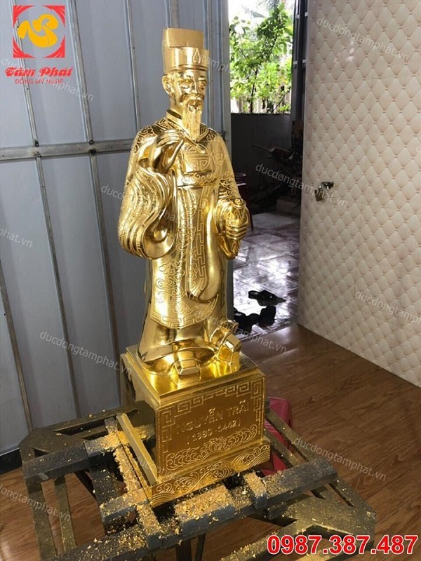 Tượng đồng Nguyễn Trãi cao 70cm thếp vàng 9999