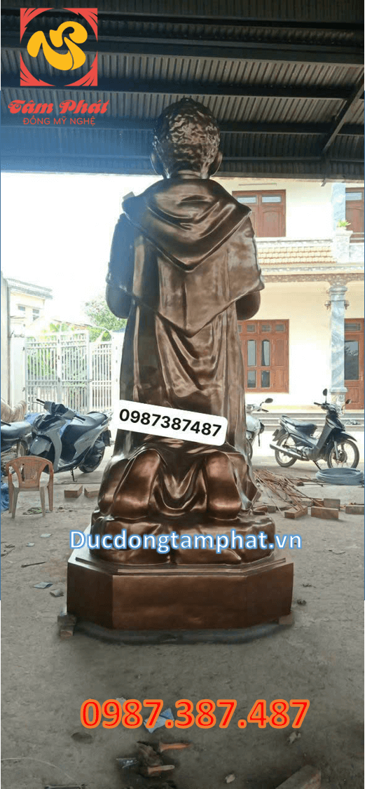 Tượng đồng Thánh Martino cao 3m5 lắp đặt nhà thờ tại Tây Ninh