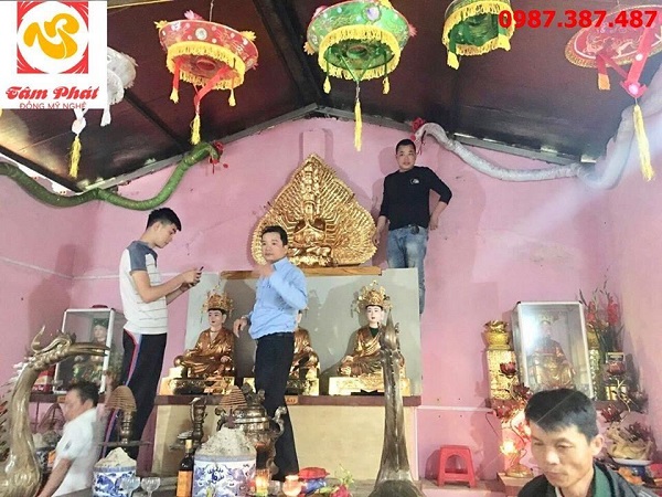Tượng đồng Thiên Thủ Thiên Nhãn. Thếp vàng 9999 cao 1m07 bàn giao và lắp đặt cho chùa