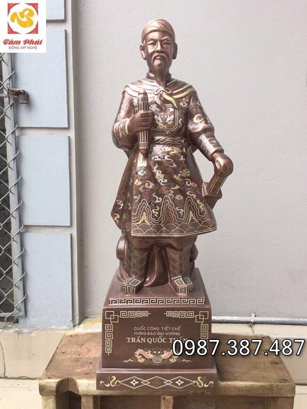 tuong-dong-tran-quoc-tuan-kham-tam-khi-tinh-xao-1