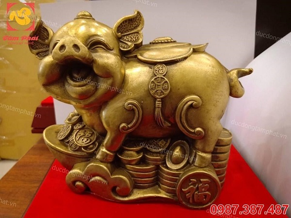 Tượng heo phong thủy cùng chữ Phúc, màu xanh giả cổ