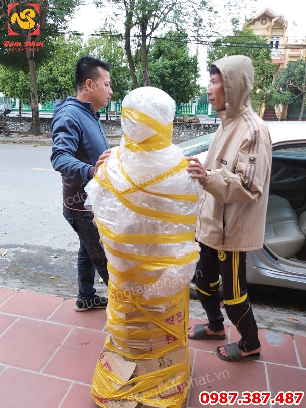 Tượng Phật Adida đứng cao 1m55 hoàn thiện cho chùa Hà Nam