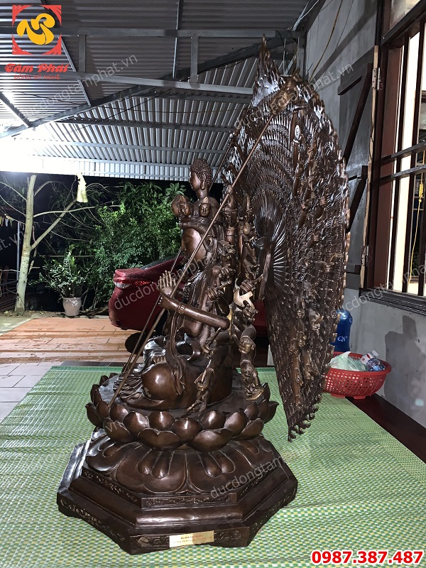 Tượng Phật thiên thủ thiên nhãn cao 1m3 cực đẹp giao cho chùa Thanh Vân - Quảng Ninh