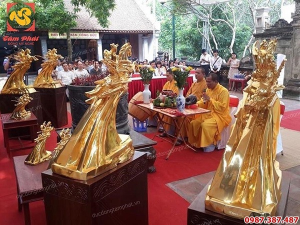 Tượng Thánh Gióng bằng đồng thếp vàng quà tặng ý nghĩa cho đối tác, cơ quan ban ngành..!