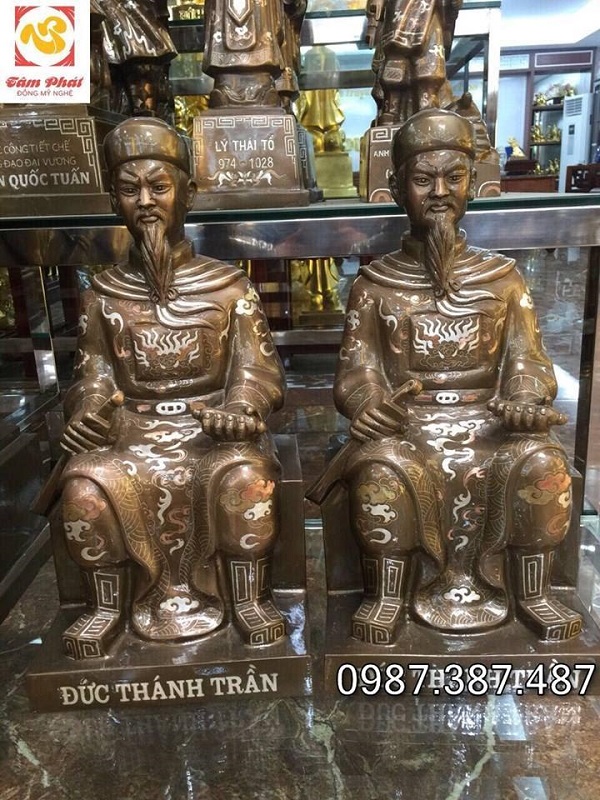 tuong-tran-quoc-tuan-bang-dong-do-tu-the-ngoi-oai-nghiem-2